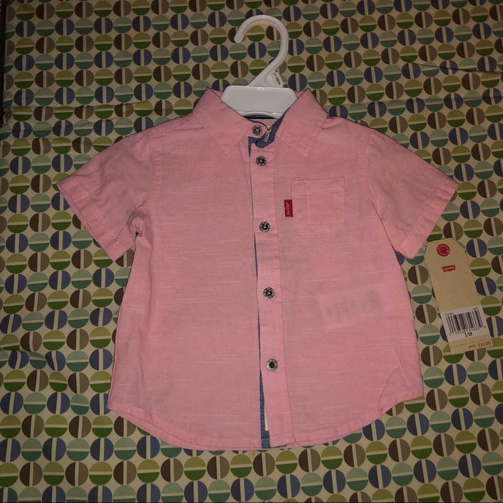 🌹3/$10.00🌹Pink Levi shirt